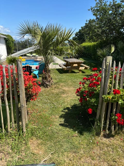 Gite de kernaet avec piscine House in Plougonvelin