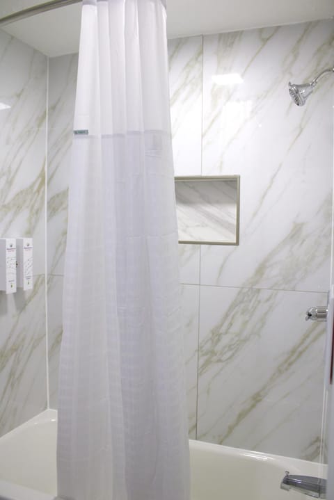 Hometowne Inn & Suites Motel in Indiana