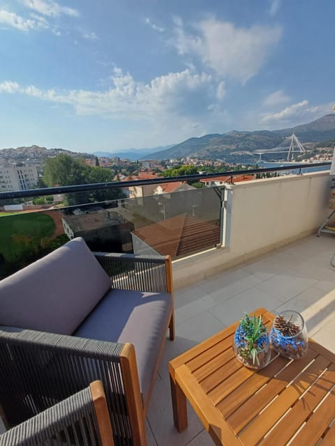 View (from property/room), Balcony/Terrace