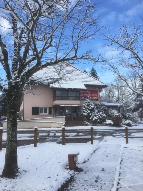 Property building, Winter
