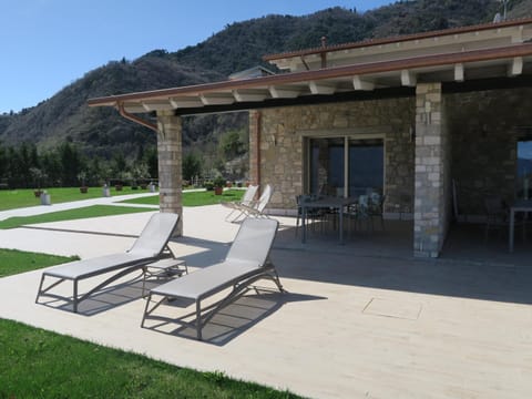 Property building, Balcony/Terrace