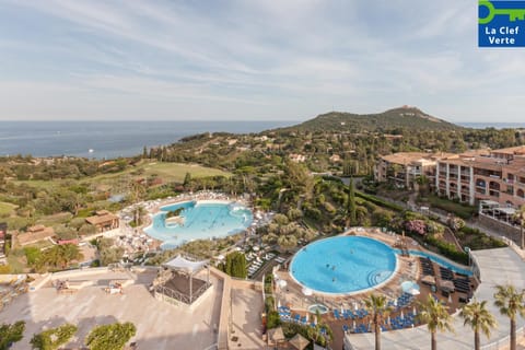 Property building, Nearby landmark, Day, Natural landscape, Bird's eye view, Beach, City view, Mountain view, Pool view, Sea view, Swimming pool, sunbed