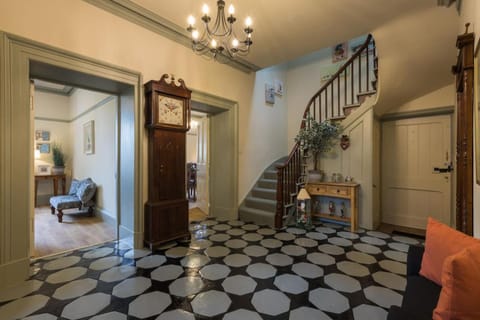 Woodhaven - Luxury 4 bedroom rural retreat with hot tub near to Lake District House in England