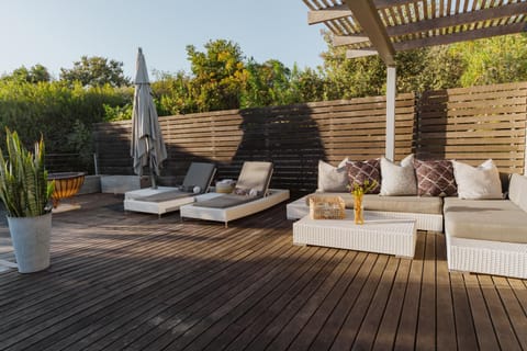 Patio, Balcony/Terrace, sunbed