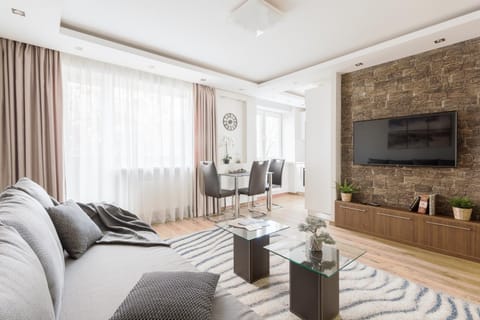 Living room, Dining area, Dinner