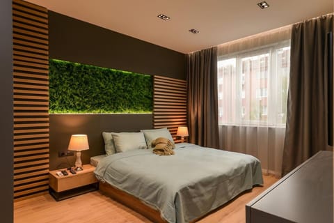 Bed, Photo of the whole room, Decorative detail, Bedroom