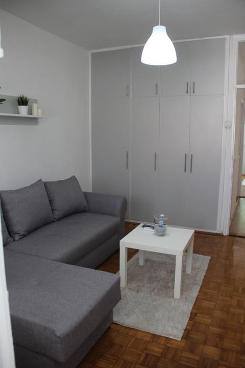Apartman KEJ Apartment in Serbia