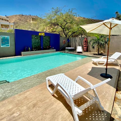 Swimming pool