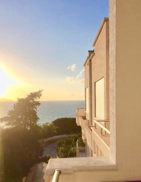 Camere vista mare Bed and Breakfast in Vlorë