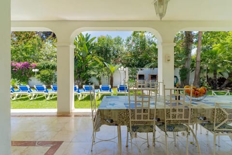 Beautiful Villa La Caracola heated pool Puerto Banus Marbella Villa in Marbella