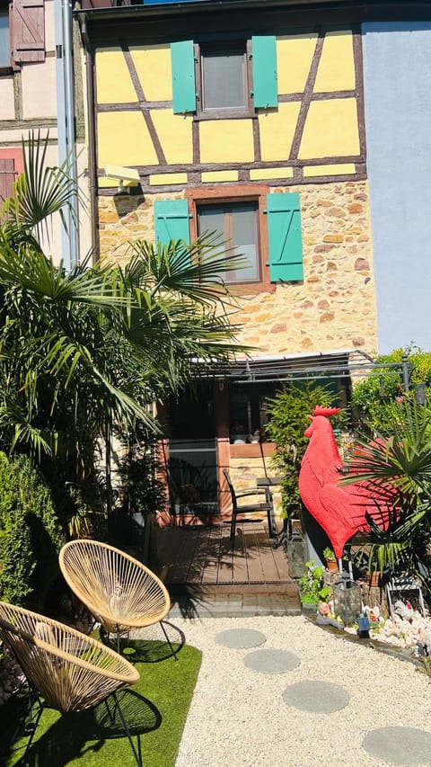Property building, Balcony/Terrace
