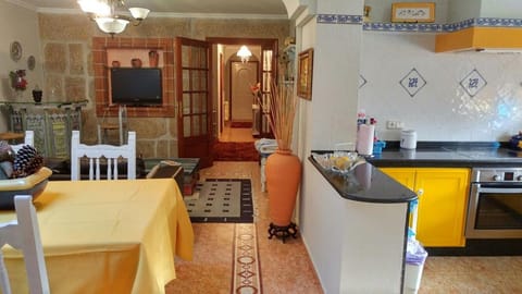 Dining area, pet friendly