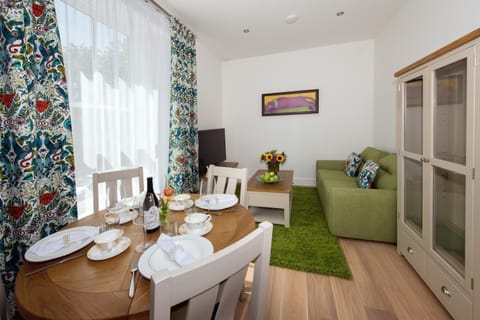 Best Luxury Apart Hotel in Oxford- Beechwood House Apartment hotel in Oxford