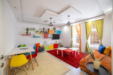 Living room, Diving