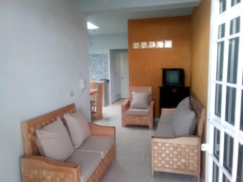 Communal lounge/ TV room, TV and multimedia, Living room