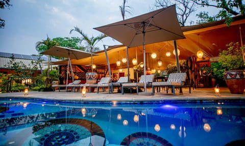 Swimming pool, Swimming pool