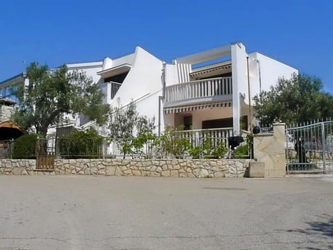 Property building, Patio, Facade/entrance, Beach, Sea view