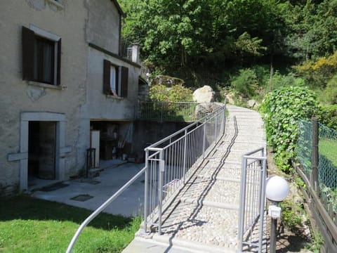 Property building, Facade/entrance, Off site