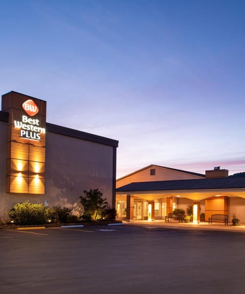 Property building, Night