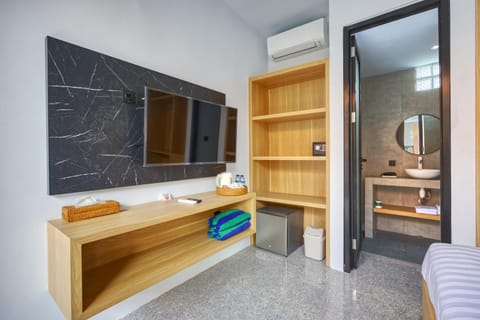 Bed, TV and multimedia, Bedroom, towels, wardrobe, air conditioner
