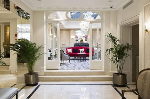 Lobby or reception, Seating area