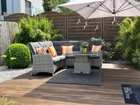 Patio, Garden