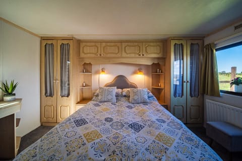 Geraghtys Farmyard Pods Campground/
RV Resort in County Mayo