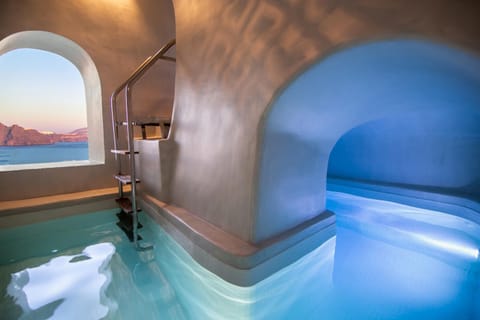 Aloia Villas Hotel in Oia