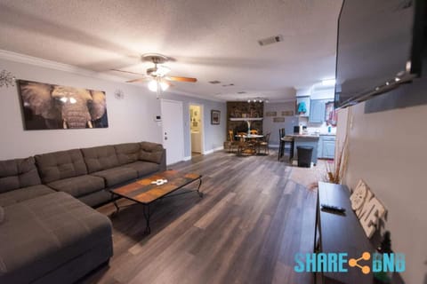 Across from Baptist, Near UAMS & Heart Hospital House in Little Rock