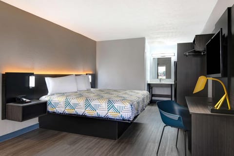 Photo of the whole room, On site