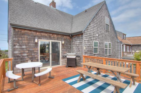 The Nordic House in the Cove - Meredith Lodging House in Seaside