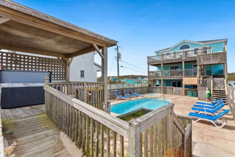 7005 - OBX Attitude House in Nags Head