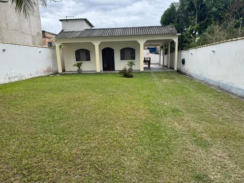 Casa familiar em São Pedro da Aldeia - RJ House in São Pedro da Aldeia