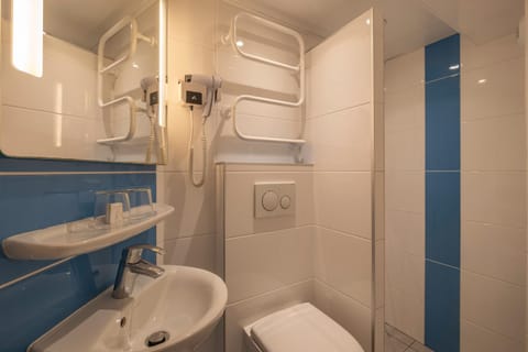 Toilet, Bathroom, TV and multimedia