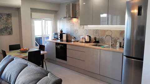 Kitchen or kitchenette, Communal kitchen