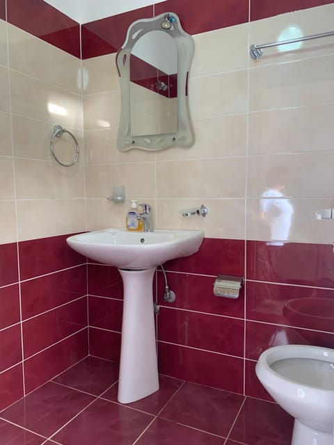 Vila Ergys Apartment in Ksamil