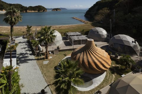 Property building, Day, Neighbourhood, Natural landscape, Garden, Sauna, Beach, Sea view
