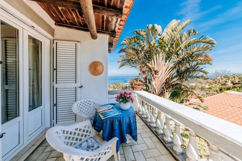 POOL APPARTAMENT Apartment in Lacco Ameno