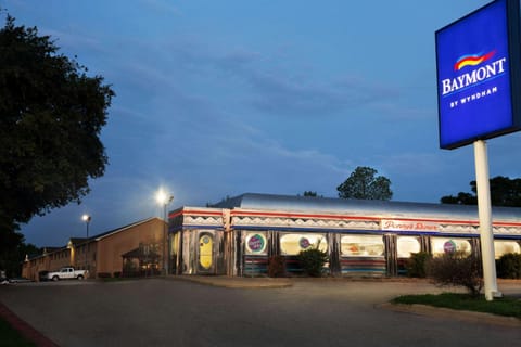 Property building, On site, American breakfast
