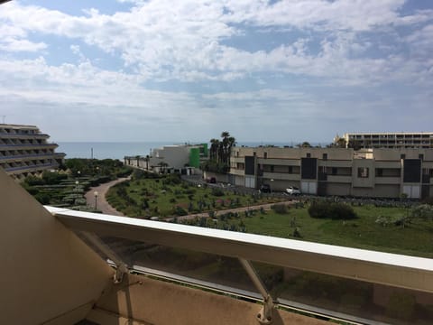 Restaurant/places to eat, Spring, Day, Balcony/Terrace, Beach, Garden view, Pool view, Sea view, Area and facilities, Supermarket/grocery shop, Shopping Area, Swimming pool
