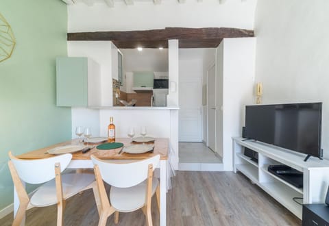 TV and multimedia, Dining area