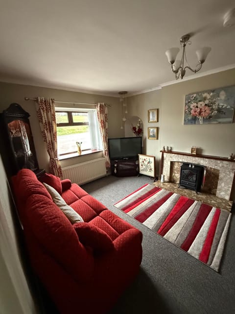 Laurel Country Cottage House in Northern Ireland