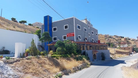 Property building, Mountain view