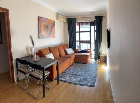 Off site, Living room, Seating area, Dining area