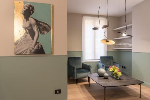 Lobby or reception, Decorative detail, Seating area