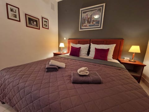 Property building, Balcony/Terrace, Bedroom, City view, Sea view, wedding, air conditioner