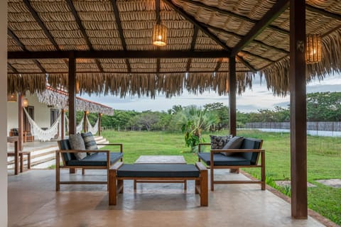 Patio, Day, Natural landscape, Garden, Balcony/Terrace, Living room, Seating area, Garden view, Inner courtyard view, sunbed