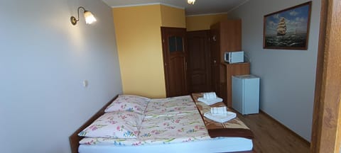 TV and multimedia, Photo of the whole room, towels