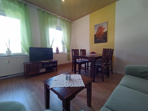 Living room, Photo of the whole room