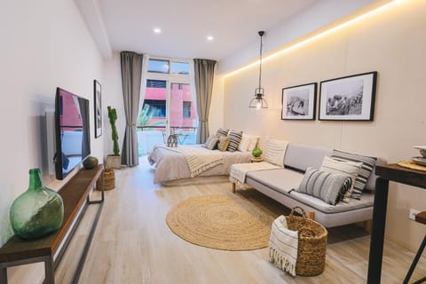 Living room, Photo of the whole room